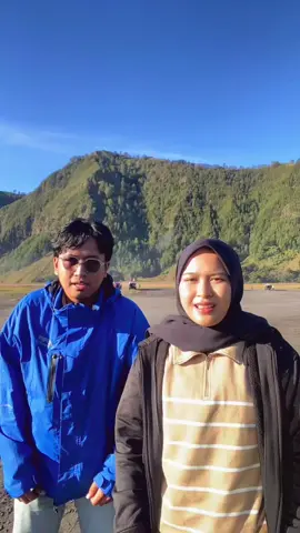 Oh my pumpkin at bromo✨ @lxsaaan  #bromomountain #jkt48 #ohmypumkin 