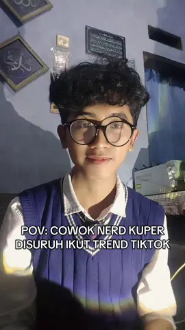 Siapa yang suruh watashi joget kayak ginii😭