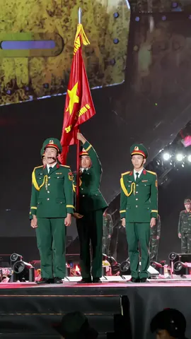 Đây cũng là 1 tiếc mục xứng đáng được viral tại concert sao nhập ngũ, tui cũng háo hức đi HN quá nhưng mà hơi rén #saonhapngu #saonhapngu2025 #dieubinh #nhanstudio 