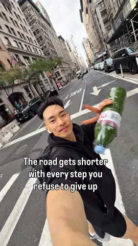 Refuse to give up @Markphong Tram #markphongdiary #fyp #refusetogiveup #keepwalking 