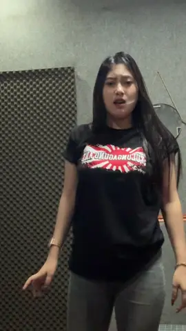 Ngebuttt