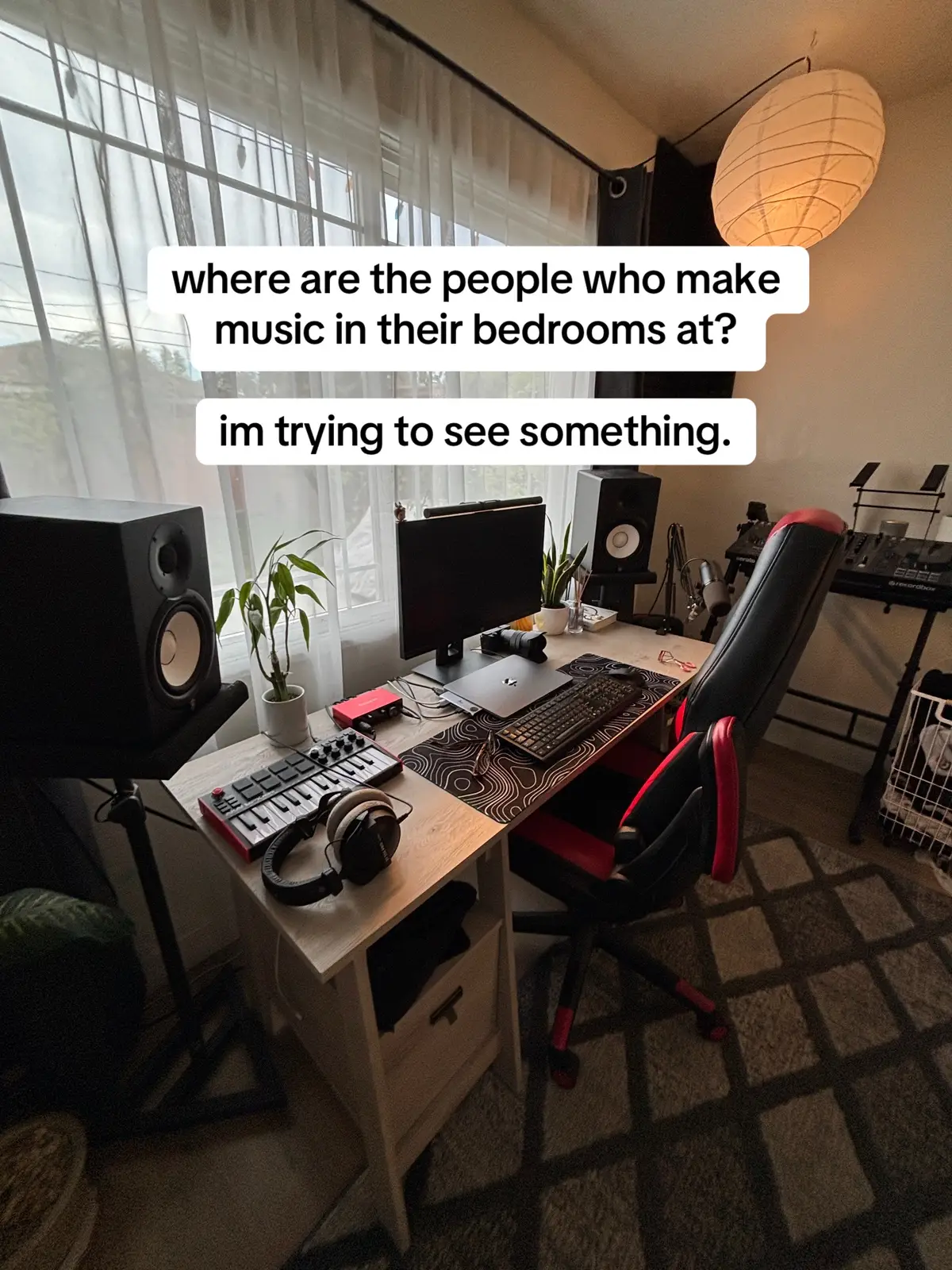 #musicartist #bedroom #music #edmtiktok #basshouse 