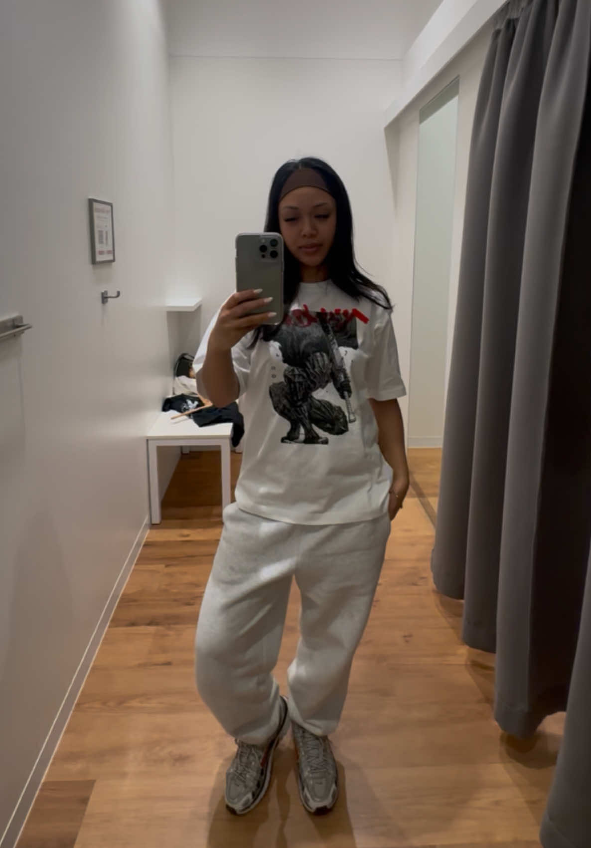 Finally a collab I’ve been excited for 🥹 #uniqlo #berserk #fyp 