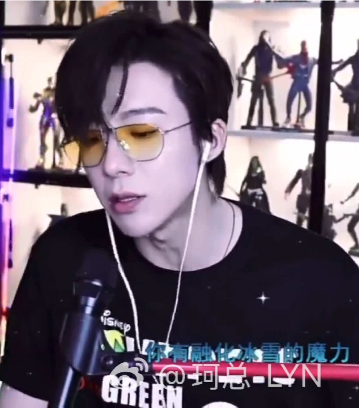 刘宇宁 LYN 083 Classic song by LYN during livestream 《我是真的爱上你》