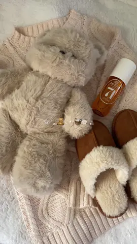 🧸 #fallaesthetic #plushies #autumn #plushiecollection #fyp 