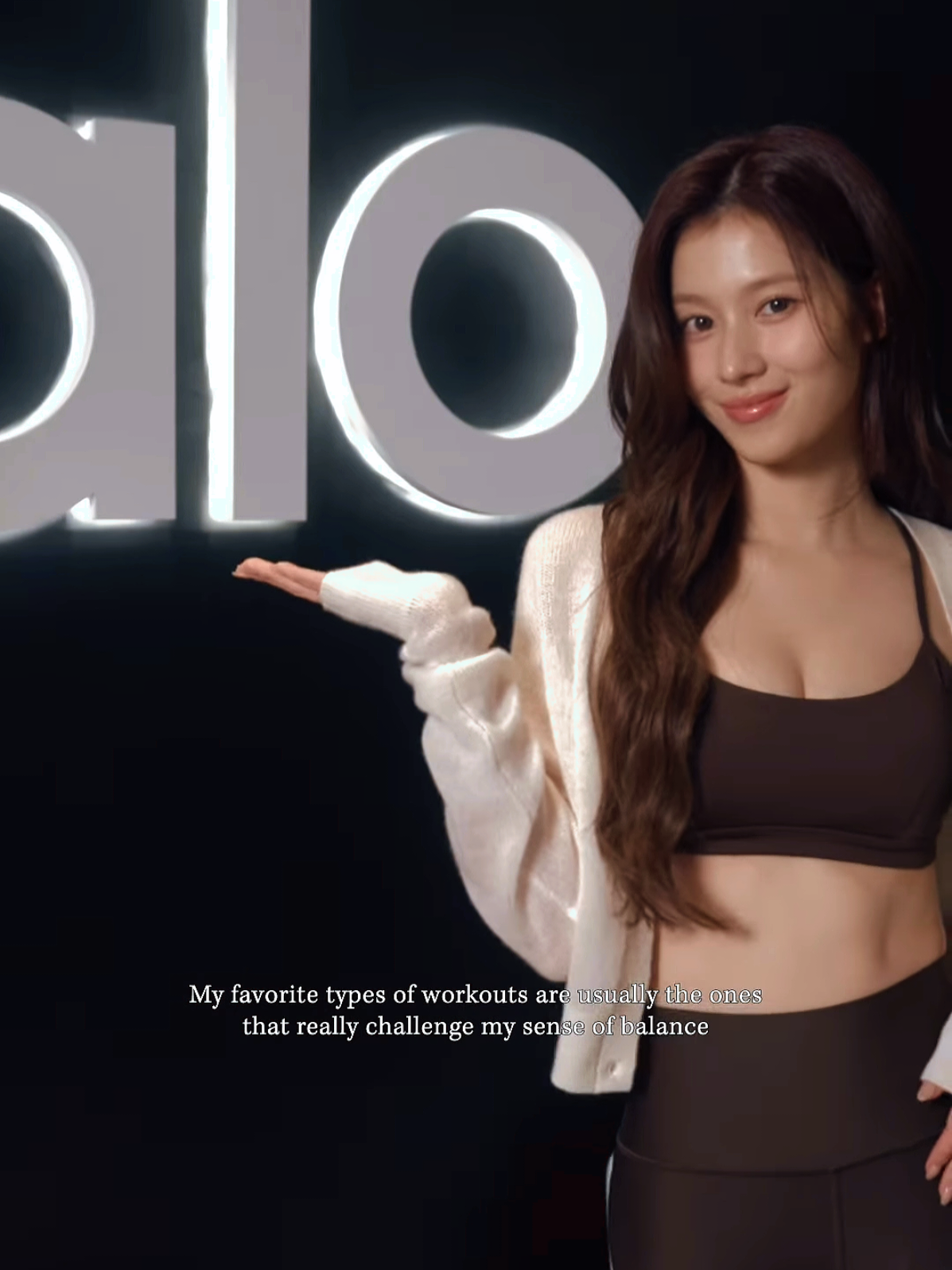 From morning workout to afternoon sauna session, spend the day with TWICE SANA at the ALO Wellness Club. #SANA #사나 #サナ #TWICE #트와이스 @TWICE @TWICE JAPAN OFFICIAL 