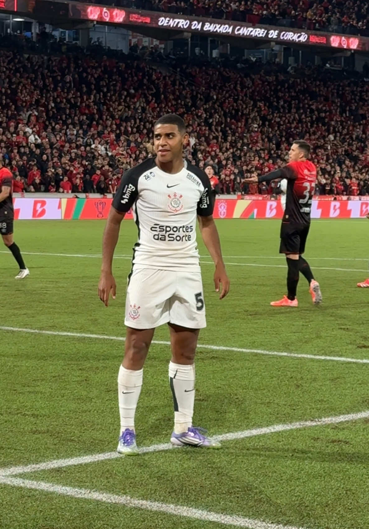 O GOL QUE COLOCOU O CORINTHIANS EM VANTAGEM! ⚫⚪ Vitinho lançou Matheuzinho, que cruzou de primeira para Gui Negão marcar o gol da vitória! ⚽ #TorcidaTikTok #TikTokEsportes #VaiCorinthians