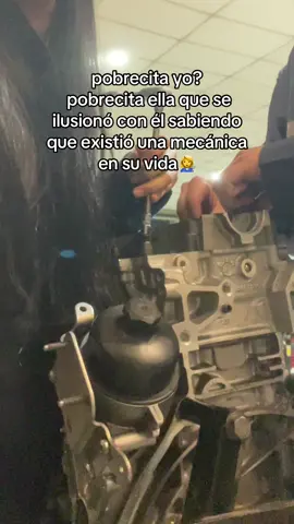 no llevas vidaa #mecanicaautomotriz #mecanica #femalemechanic #femalemechanic 