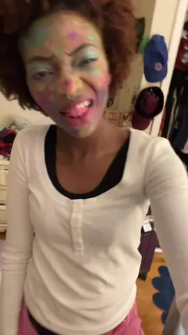 HMU #fyp #viral #real #relatable #preshowermakeup 