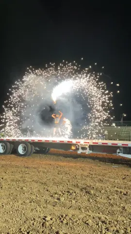 About as Tennessee as you can get over here performing pyro on a flat bed trailer! Come see me at the Maury County Fair 🔥🔥🔥 #flatbedtrucker #pyro #countyfair #fireperformer #tennessee 