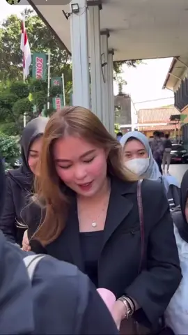Saksi hari ini di sidang Nikita Mirzani..  #rezagladys #wanprestasi #SkandalSkincare #DramaSkincare #PlayingVictim #NikitaMirzani #Skincare #UsutMafiaSkincare #RichardLee #Doktif #nettyratnawulan #attaubahmufid #shellasaukia #MissGosip #UyaKuya