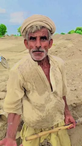 Bhty per km kerta howa #ghunghbadsha #virlmyvideo #virlmyvideopleasetiktokteam #pleasetiktokteamdontunderreviewmyvideo #traddingvideo 