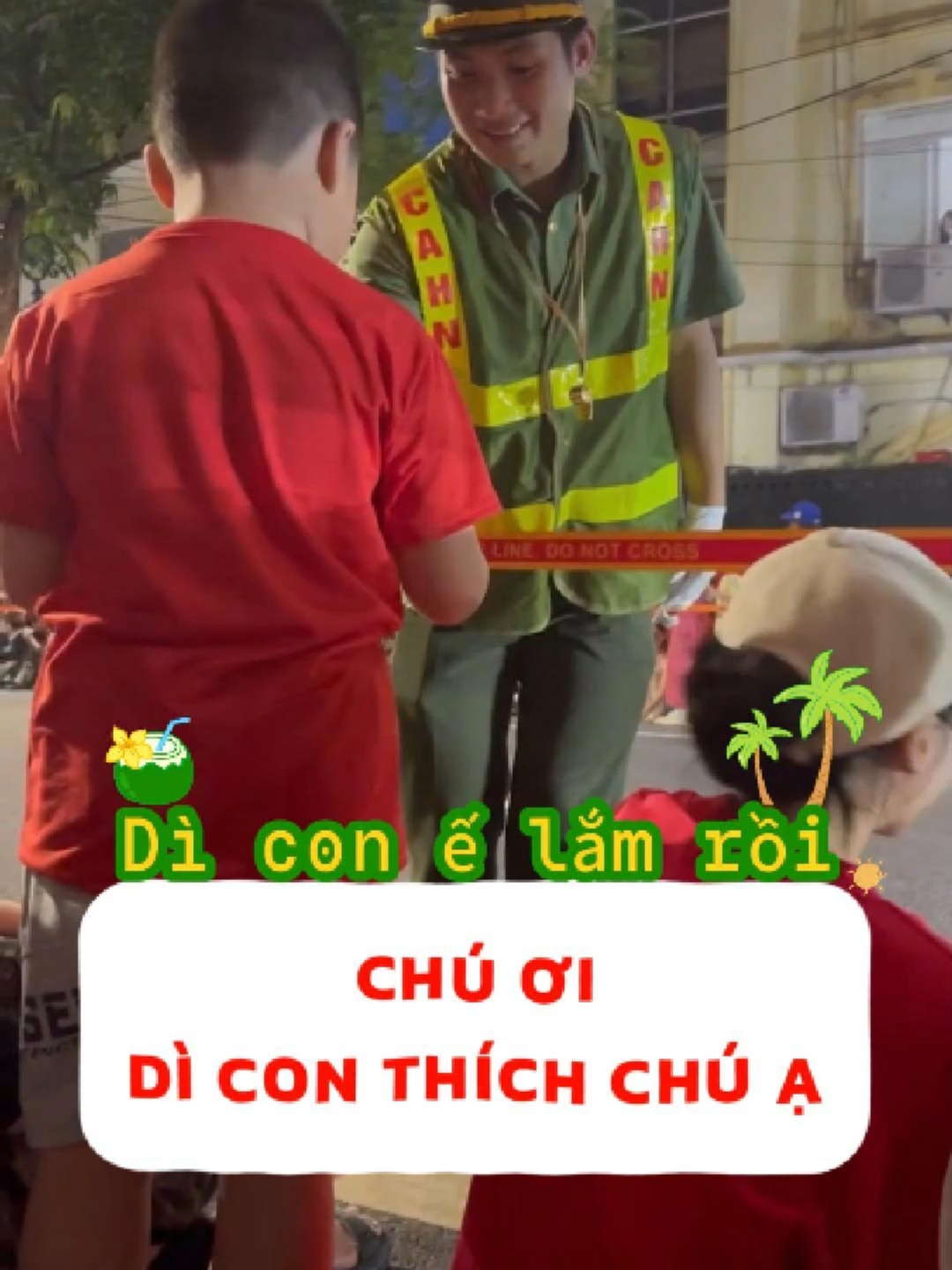 Cháu mạnh dạn để củng cố đời dì #a80 #xuhuongtiktok #mevabe #vietnam #vietnamtoiyeu #chuangongcophuong