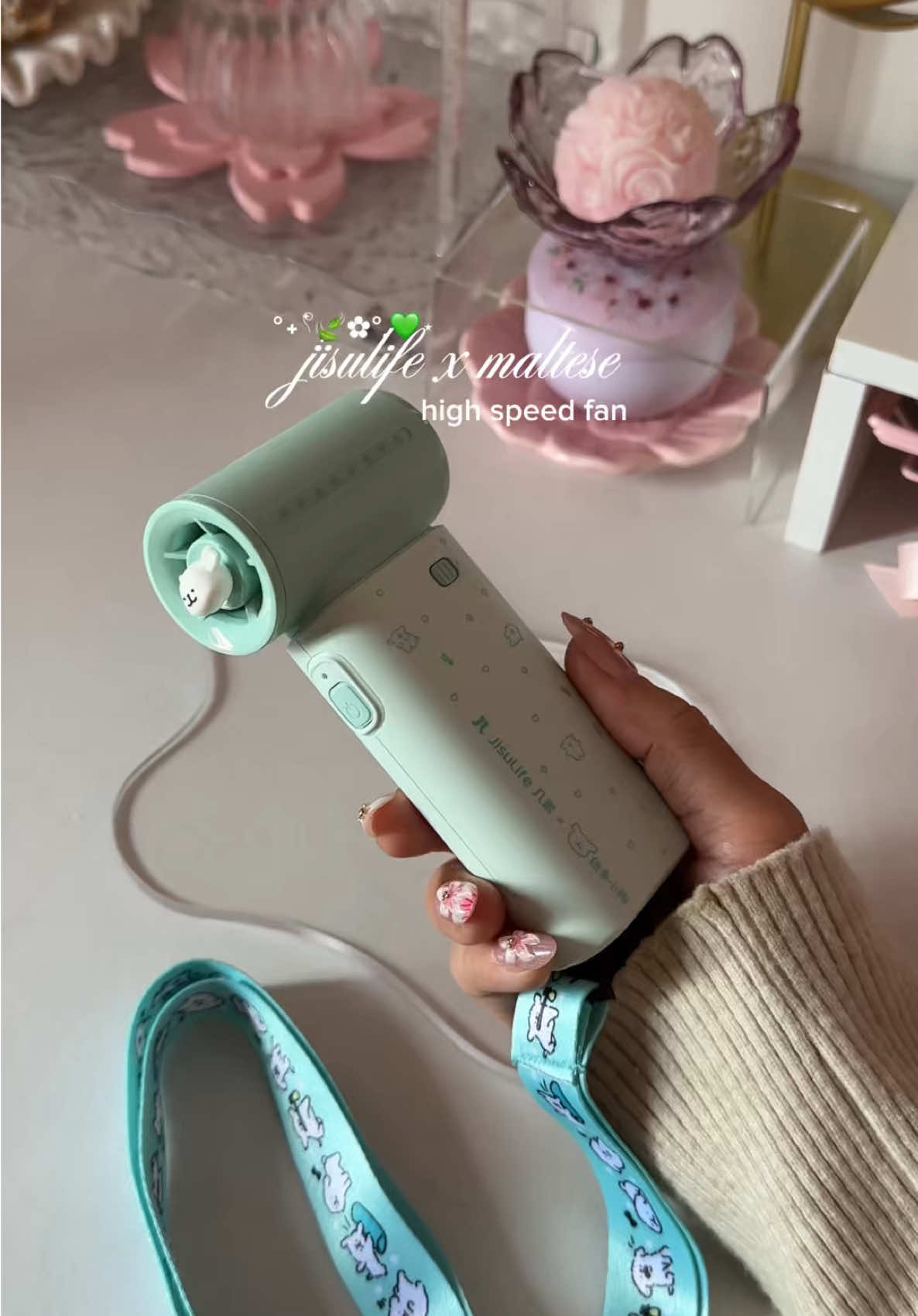 Jisulife X Maltese high speed mini fan is back! 💨🐶 #jisulife #handheldfan #portablefan #jisulifelife9 #minifan 