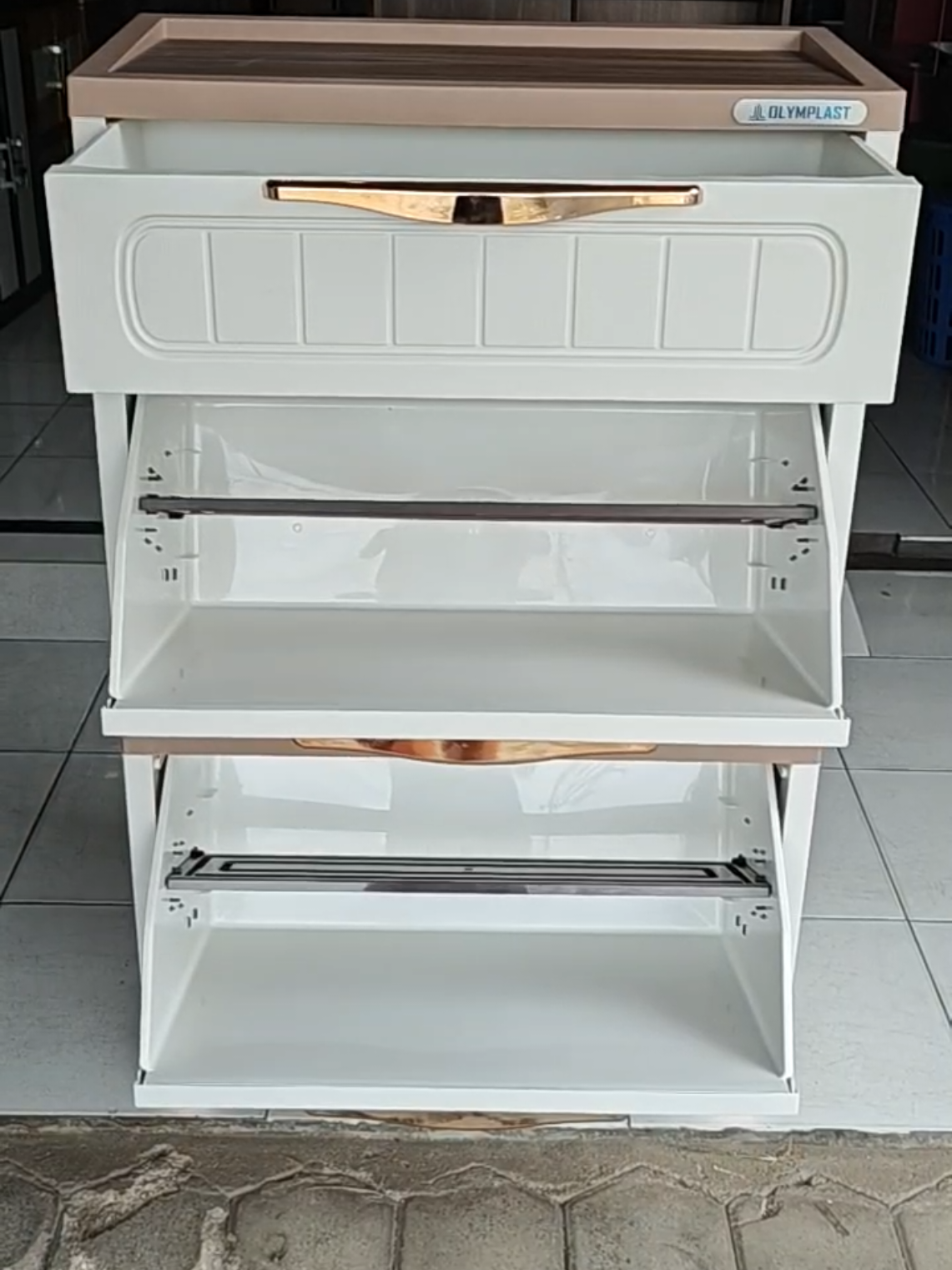 Lemari Sepatu Plastik Olymplast | Praktis & Stylish Duta Jaya Furniture Jl. Lintas Sumatera No.162, Bumisari, Kec. Natar, Kabupaten Lampung Selatan, Lampung 35362 Google Maps: https://maps.app.goo.gl/hXELJP2yGmWFaPdi8 Atau ketik dimaps : Duta Jaya Furniture Buka : Senin - Minggu Jam : 08.00 - 04.00 #Olymplast #LemariSepatu #FYP #IdeRumah #ShoesOrganizer