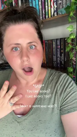 If you like books we should be best friends. Drop your favorite books below 🫶👇🏼 #BookTok #whatmikreads #romancebooktok #bookrecommendations #bookbesties 