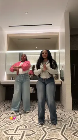 @Zainab💕 