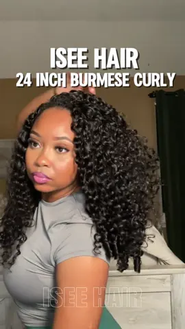Curly hair without the hassle?!! 🤯 This Burmese curly wig literally changed everything I thought about curls, zero products, zero effort, just flawless bounce 😍 @Talili 🧚🏾‍♂️  Burmese curly 24” 250% Density Wear Go Half Wig  18”=$114, 20”=$127, 22”=$142  #iseehairbeauty #halfwigtok #iseeburmesecurly #iseehalfwig #gluelesswig 