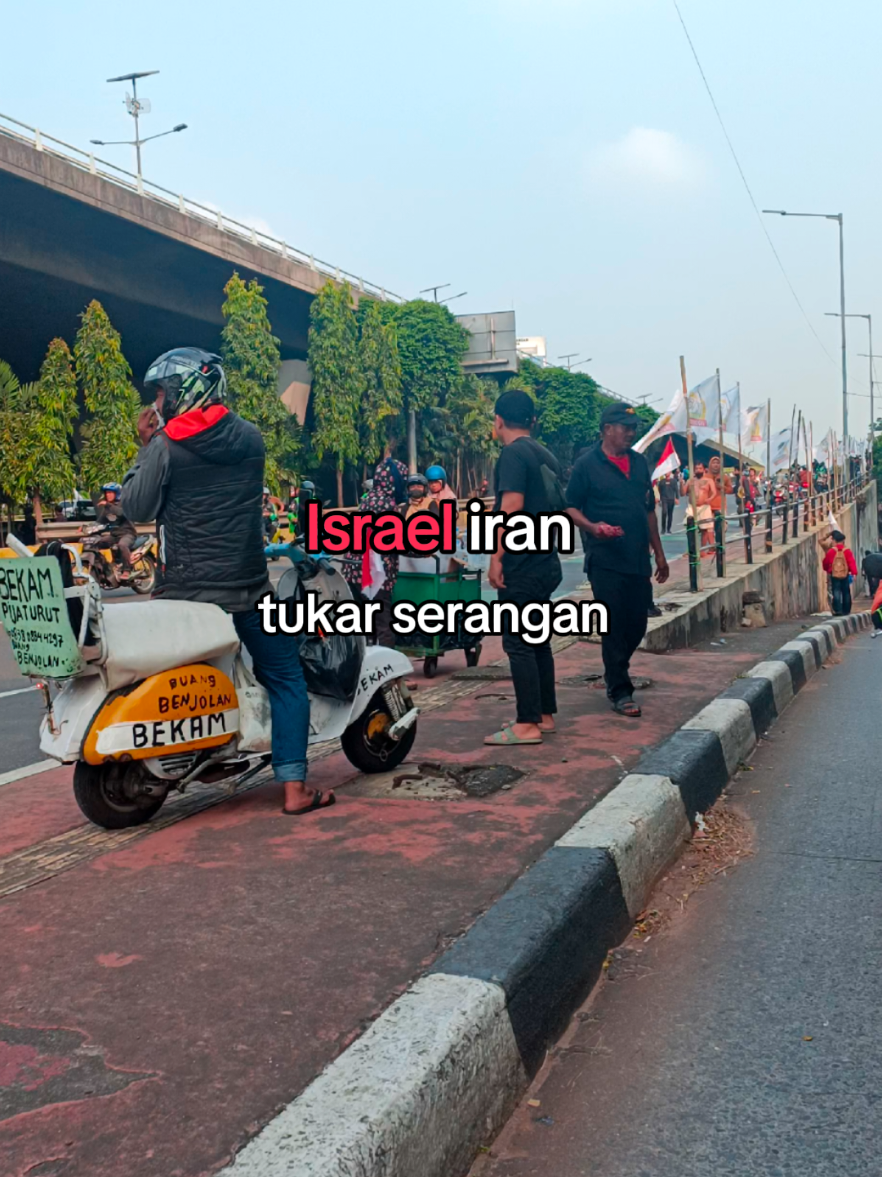#bubarkandpr #demo28agustus2025 #demoburuh  #luhutpanjaitan #demo25agustus2025  