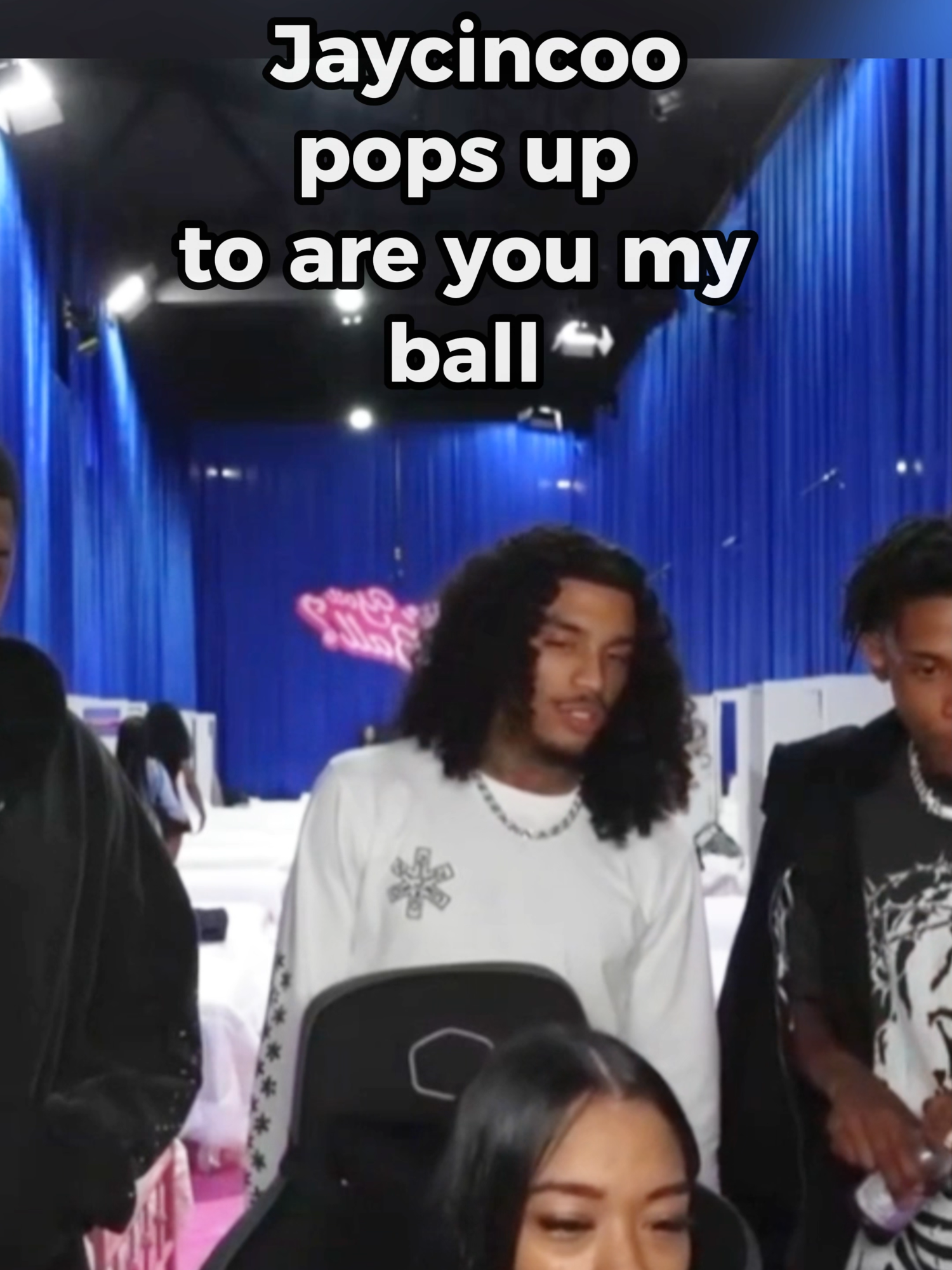 Jaycincoo pops up  to are you my  ball #jaycincoo #areyoumyball @jaycincoo