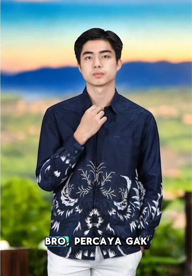 Batik modern, slimfit elegan, sekali pakai langsung auto jadi pusat perhatian 🔥✨ #kemejabatik #batikmodern #kemejabatikpremium #batikslimfit #fyp 