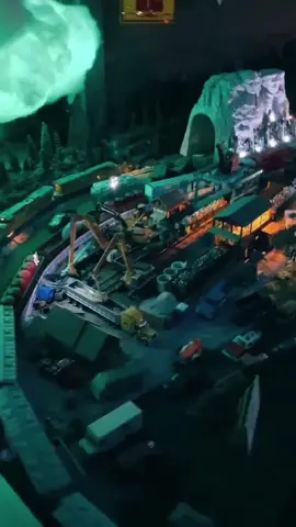 #bigboystraintoys #anniesnscale #denvertrainsdotcom #trainlayout #thankyouguys