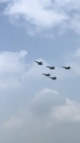 Biên đội Su30Mk2 cơ động 