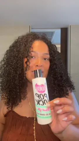 Replying to @sylvialynell🇵🇷 My lazy girl 1 product curly hair routine! @TheDouxxxx ➰💇🏽‍♀️ #curlyhairroutine #curlyhairproducts #lazygirlcurls #thedoux #naturalhair 