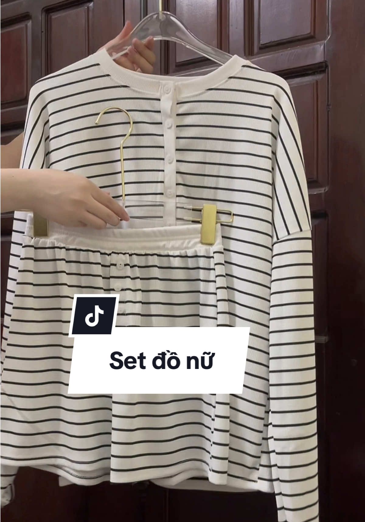 Set xinh chân ái cho mùa thu  #setdonu #aonu #setxinh #thoitrangnu #xh  