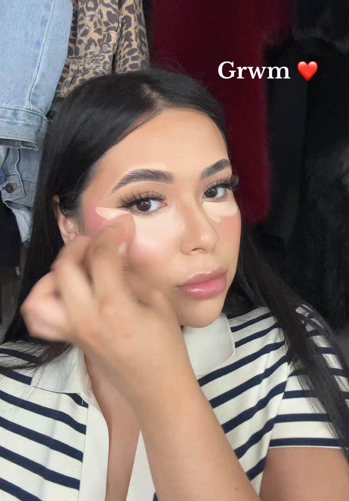 I’m back ❤️🫰🏻 #grwm #getreadywithme #makeup #makeuptutorial #everydaymakeup #xyzbca #fyp @essence.cosmetics @makeupbymario @elfcosmetics @Anastasia Beverly Hills @LYS Beauty @ColourPop Cosmetics @Huda Beauty @Lurellacosmetics @Charlotte Tilbury 