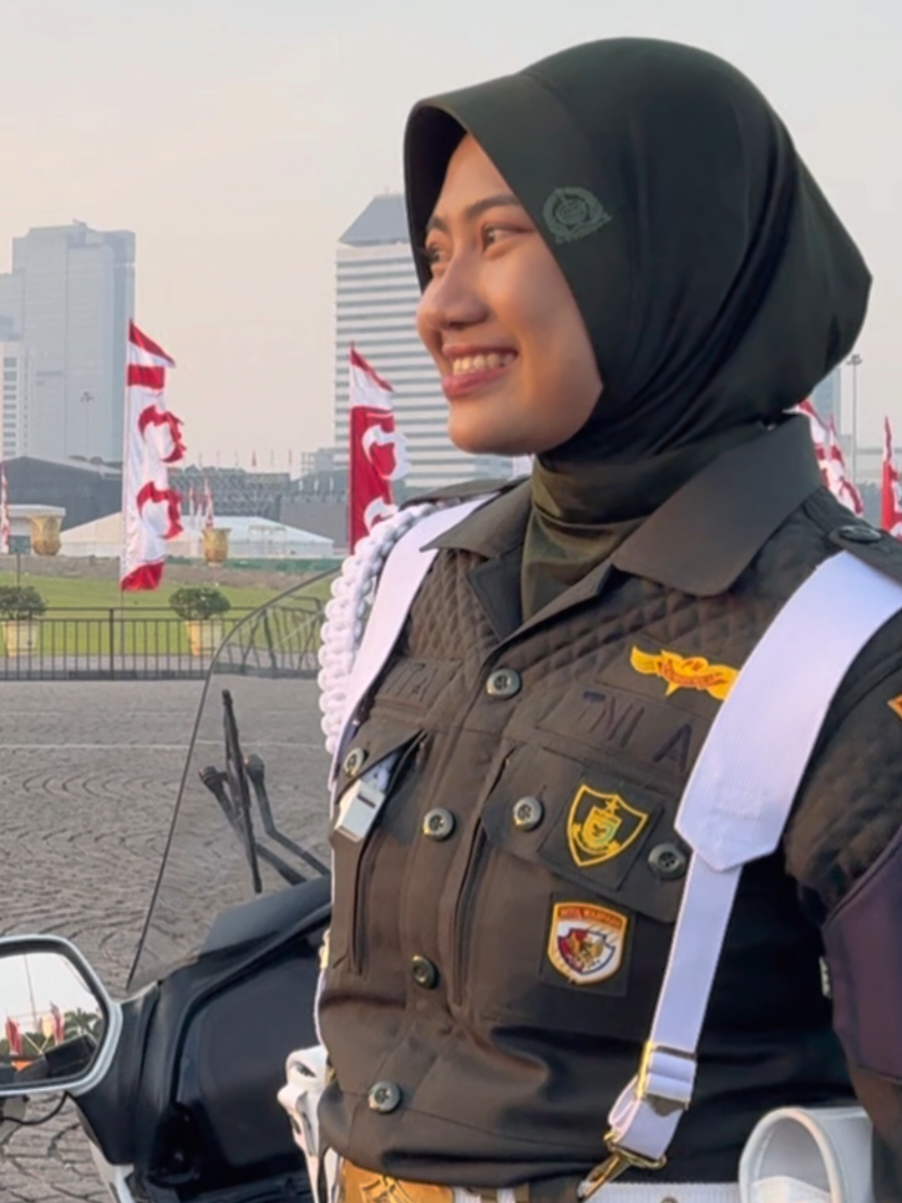 Sungguh Mantap Gagah !! Tentara Cantik Polisi Militer TNI Angkatan Darat #tentara #tni #tniad #polisimiliter #hutri80 