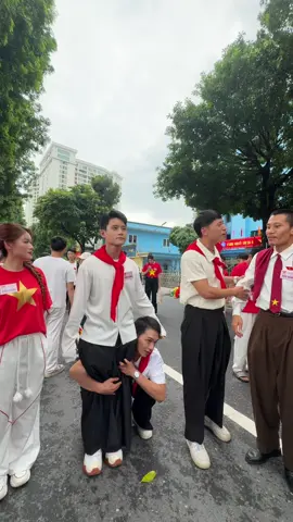 Anh em tiểu đội 1 rất vinh dự và hạnh phúc khi được tham gia lễ diễu binh A80 ngày lễ quốc khánh 02/09 ❤️ #dienviendinhkhang #dinhkhang #pov #81ngaydemthanhcoquangtri #muado #phimmuado #galaxystudio #2thang9 #dienanhquandoi #daqd 