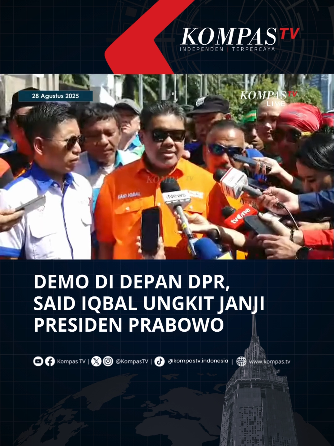 Presiden Partai Buruh, Said Iqbal mengungkit pernyataan Presiden RI Prabowo Subianto saat menyampaikan tuntutan buruh dalam aksi demo di depan Gedung DPR, Kamis (28/8/2025). “Presiden Prabowo Subianto pada perayaan May Day, 1 Mei lalu, menyampaikan bahwa penghapusan outsourcing adalah kebijakan pemerintahannya,” ujar Said Iqbal. Tuliskan komentarmu dan dapatkan berita terkini lainnya di www.kompas.tv serta youtube.com/kompastv #TikTokBerita #SOROTKompasTV