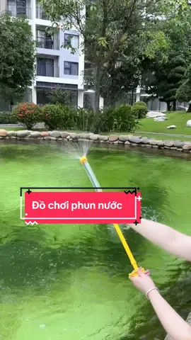 Đồ chơi phun nước tụi nhỏ rất thích nè #dochoiphunnuoc #dochoiphunsuong #dochoicongviennuoc  @Uyên Đan 💕  @Uyên Đan 💕 