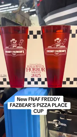 New FNAF FREDDY FAZBEAR’S PIZZA PLACE HHN CUP #fnaf #fivenightsatfreddys #freddyfazbearspizzaria #hhn #universalstudios 