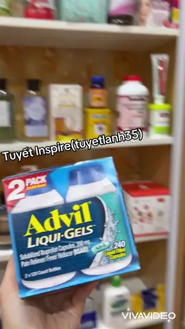 Advil của Mỹ giảm các triệu chứng Mới về thêm:  ✍️Công dụng của Advil:👇👇👇 💪Giảm viêm: tp  ibuprofen, Advil có tác dụng giảm viêm, đặc biệt trong các trường hợp viêm khớp, viêm bao gân, các vấn đề bong gân, căng cơ 💪Giảm đau: hiệu quả trong việc giảm nhiều loại đau khác nhau nhu: đau đầu, đau răng, đau lưng, đau bụng kinh, đau do chấn thương nhẹ, đau do cảm cúm, cảm lạnh... 💪Hạ sốt:có thể được sử dụng để hạ sốt Chống chỉ định:👇👇👇 Advil không nên được sử dụng cho những người bị dị ứng với ibuprofen hoặc các NSAID khác, những người có tiền sử loét dạ dày, bệnh tim mạch, hoặc các vấn đề về thận  ✍️Cách dùng: Dùng 1v /3 lần/ngày, mỗi viên có hàm lượng 400mg. Liều tối đa là 2,4g/ngày