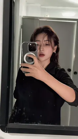 မျက်ကွင်းမည်းနေတဲ့ ခွန်ကြီးကိုစိတ်ပူတယ် 😁🖤  #fypppppppppppppp #tachi #lgbt🏳️‍🌈 #fypပေါ်ရောက်စမ်း #tik_tok 