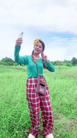 โพสท่าสวยๆถ่ายรูปให้ #ตลก #คลิปฮาๆ #ขำๆ #comedy #funny 