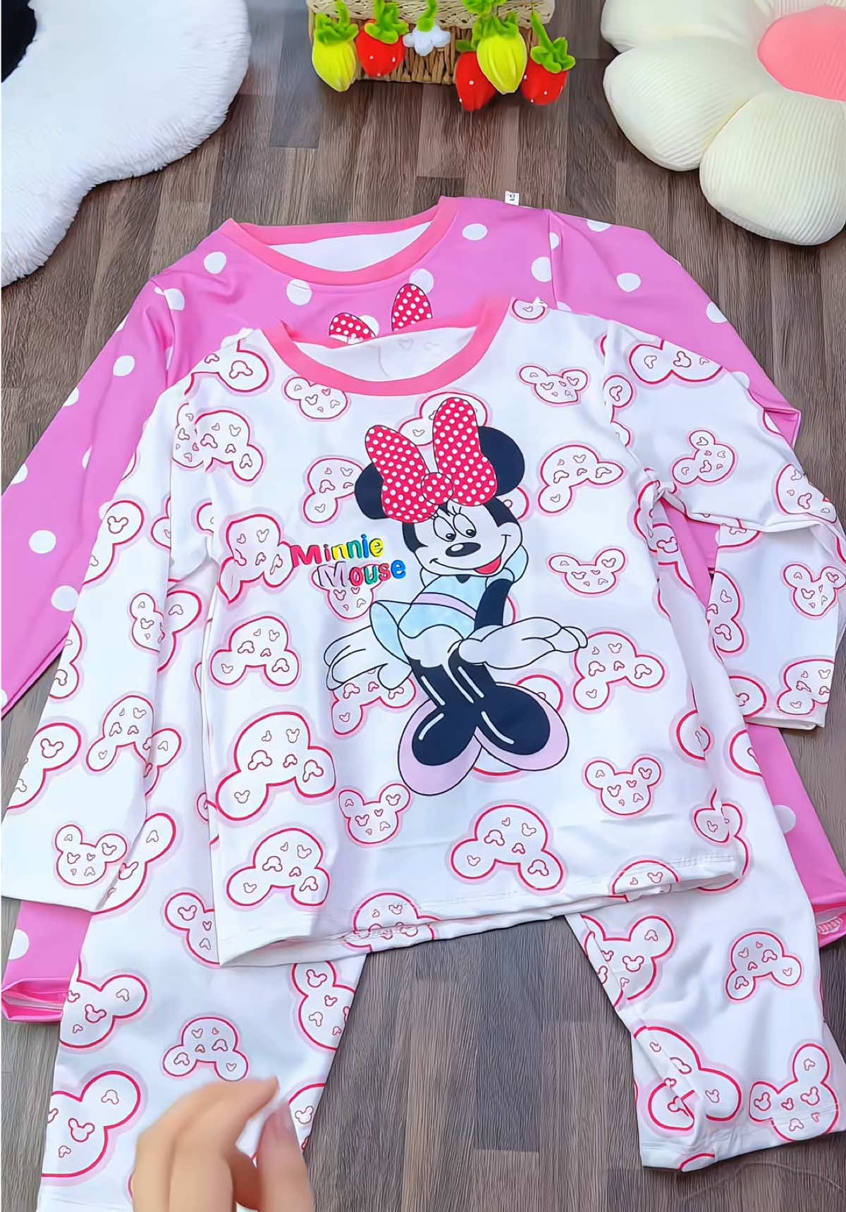 Set bộ quần áo thu đông cho bé gái in 5D chất thun cotton mềm mát #mevabe #quanaotreem #thoitrangtreem #bodaitaychobe #bodaitaybegai 