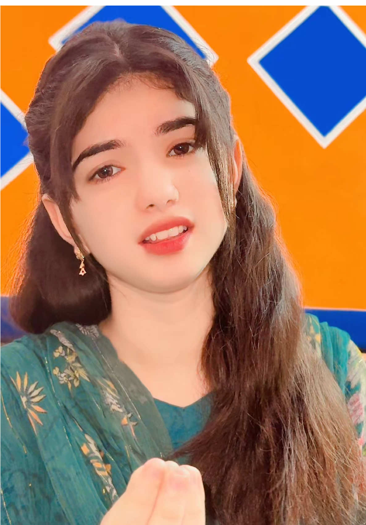 Be deed Dhola 😂@Saher Khan #saherkhan  #foryou #fypシ #saraikisong #viralvideo 