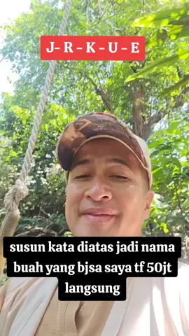 Sejarah  #fotografi dimulai dengan penemuan dua prinsip penting: yang pertama adalah kamera obscura memproyeksikan gambar, yang kedua adalah penemuan bahwa beberapa zat terlihat berubah oleh paparan cahaya. Tidak ada artefak atau deskripsi yang menunjukkan upaya untuk menangkap gambar dengan bahan sensitif cahaya sebelum abad ke-18. Pemandangan dari jendela di Le Gras 1926 atau 1827, diyakini sebagai foto kamera paling awal yang masih ada. [1] Penambahan reoriented asli (kiri) dan berwarna (kanan). Sekitar 1717, Johann Henry Schulze menggunakan bubur sensitif cahaya untuk menangkap gambar huruf cut-out pada botol. Namun, ia tidak mengejar membuat hasil ini permanen. Sekitar tahun 1800, Thomas Wedgwood membuat yang pertama didokumenkan secara andal, meskipun upaya gagal dalam menangkap gambar kamera dalam bentuk permanen. Eksperimennya memang menghasilkan fotogram terperinci, tetapi Wedgwood dan pasangannya Humphry Davy tidak menemukan cara untuk memperbaiki gambar-gambar ini. Pada tahun 1826, Nicéphore Niépce pertama kali berhasil memperbaiki gambar yang ditangkap dengan kamera, tetapi setidaknya diperlukan pencahayaan di kamera selama delapan jam atau bahkan beberapa hari dan hasil paling awal sangat kasar. Rekan Niépce Louis Daguerre melanjutkan untuk mengembangkan proses daguerretipe, yang pertama diumumkan secara publik dan proses fotografi yang layak secara komersial. daguerretipe hanya membutuhkan beberapa menit pencahayaan di kamera, dan menghasilkan hasil yang jelas dan terperinci. Pada tanggal 2 Agustus 1839 Daguerre mendemonstrasikan rincian proses ke Kamar Teman di Paris. Pada tanggal 19 Agustus rincian teknis dipublikasikan dalam pertemuan Akademi Ilmu Pengetahuan dan Akademi Seni Rupa di Istana Lembaga. (Untuk memberikan hak penemuan kepada publik, Daguerre dan Niépce diberikan anuitas yang murah hati seumur hidup.) [3][4 [5] Ketika proses daguerretipe berbasis logam ditunjukkan secara resmi kepada publik, pendekatan pesaing caltipe negatif berbasis kertas dan proce cetak garam #irfanhakim #irfanhakimofficial #suasanaalam #tiktokviral #IslamicQuotes #IslamicWisdom #QuranicVerses #HadithOfTheDay