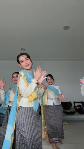 ครูไทยอยากไปฟังหมอลำ #ราชภัฏโคราช 