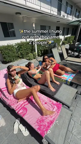 send this to your trio🤠🩷 #girls #relatable #BestFriends #trio #thesummeriturnedpretty 