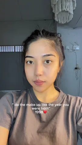 1998 makeup🧡 @DAZZLE ME INDONESIA #dazzlemesettingspray #settingsprayaerosol #getagrip #settingsprayviral 