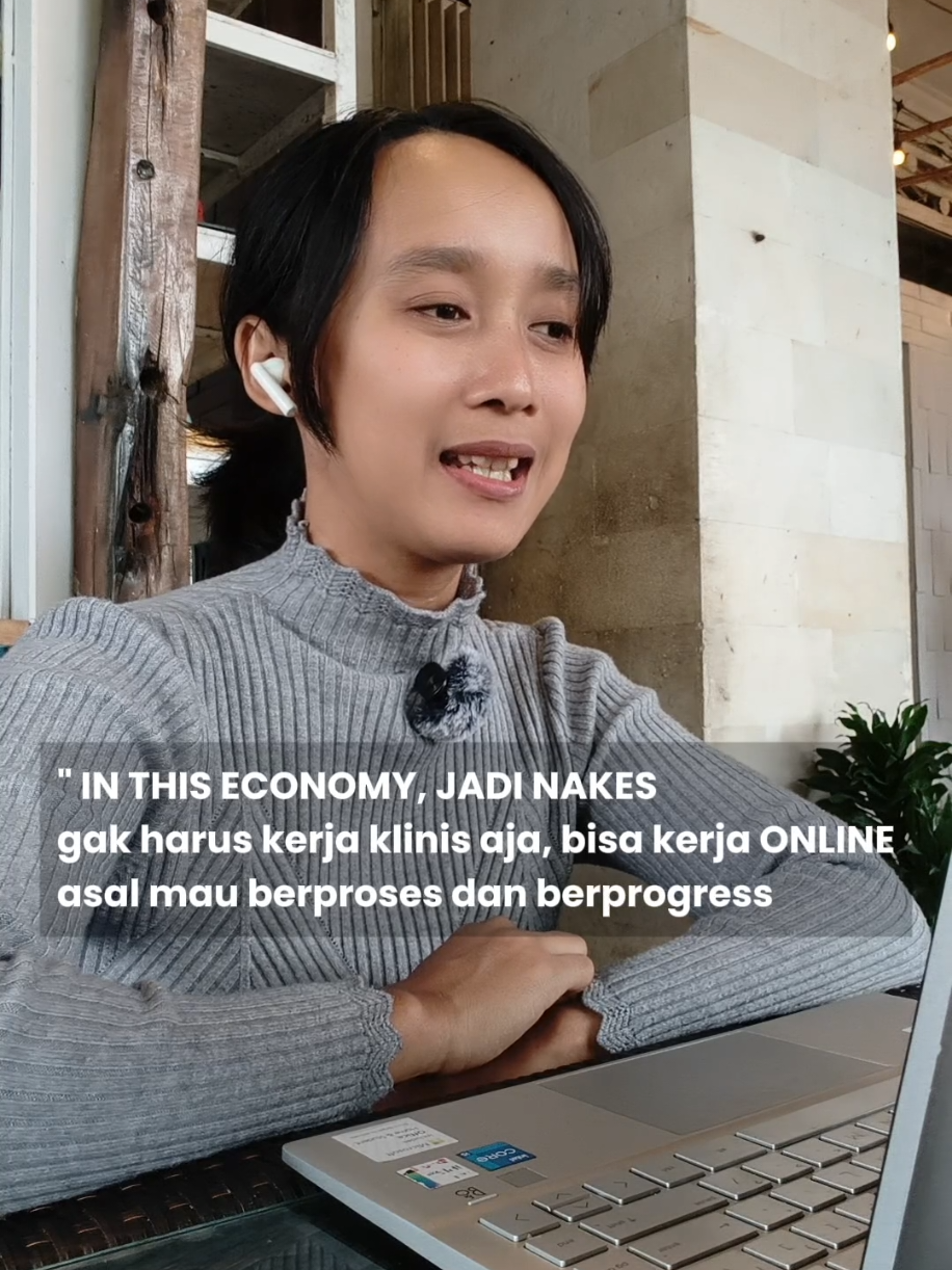 “In this economy, layanan kesehatan tidak hanya terjadi di rumah sakit, tetapi juga di ruang digital. Peran nakes online hadir untuk menjembatani akses, teknologi, dan kebutuhan pasien.” #medicalvirtualassistant #nakesdigital #MVAIndonesia #perawatdigital 