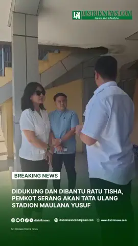 DISTRIK NEWS – Wakil Ketua Umum PSSI, Ratu Tisha, melakukan kunjungan silaturahmi ke Kota Serang. Dalam kunjungan tersebut, ia menyampaikan komitmennya untuk ikut mendorong penataan Stadion Maulana Yusuf agar kembali berfungsi optimal sebagai fasilitas olahraga sekaligus ruang publik. Wali Kota Serang, Budi Rustandi, mengatakan kehadiran Ratu Tisha menjadi bentuk kepedulian terhadap kondisi Stadion Maulana Yusuf. “Kedatangan Ibu Ratu ini karena beliau orang Serang dan ingin ikut membangun kotanya. Selain latar belakangnya di dunia olahraga, beliau juga melihat langsung kondisi stadion dan ingin membantu agar stadion tertata, indah, dan bisa kembali digunakan sesuai fungsinya,” ujarnya, Kamis 28 Agustus 2025.  Sementara itu, Ratu Tisha menegaskan bahwa kedatangannya ke Serang merupakan wujud kecintaannya pada tanah kelahiran.  “Hari ini saya datang sebagai pribadi, sebagai warga Kota Serang. Saya sangat mengapresiasi visi-misi Pak Wali yang konsisten membangun tata ruang kota untuk publik, termasuk pelayanan olahraga, budaya, dan kreativitas,” ucapnya. Kunjungan ini diharapkan dapat menjadi langkah awal kolaborasi antara Pemkot Serang dan PSSI dalam upaya menghidupkan kembali Stadion Maulana Yusuf sebagai pusat aktivitas olahraga dan masyarakat. #distriknews #pemkotserang  #ratutisha  #stadionmaulanayusuf  #kotaserang 