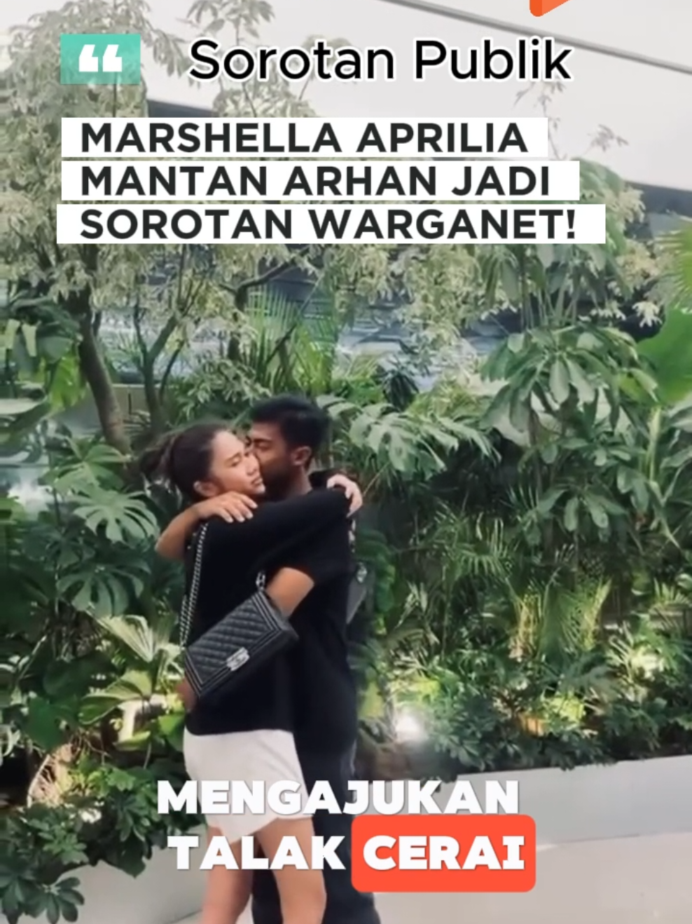 Pratama Arhan resmi mengajukan talak cerai kepada Azizah Salsha di Pengadilan Agama Tigaraksa. Di saat bersamaan, unggahan mantan kekasihnya, Marshella Aprilia, langsung jadi sorotan dan ramai diserbu komentar publik. Apakah ini kebetulan semata atau memang ada kaitannya dengan kisah masa lalu mereka? Bagaimana menurut Anda, apakah publik terlalu jauh menilai atau justru wajar mengingat sejarah hubungan keduanya? #pratamaarhan #marshellaaprilia  #azizahsalshaa #viralhariini  #fyppppppppppppppppppppppp 