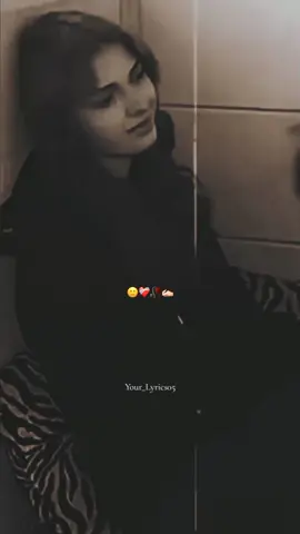 Wo larki Sirf teri thee 🙂❤️🥀.. #Urdupoetry #foryoupage❤️❤️❤️foryou💞💞 #brokenheart💔sad_felling😞😞 #Brokenheart#foryoupage❤️❤️❤️foryou💞💞💜 