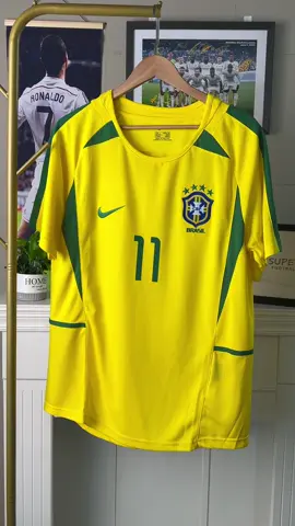 Brazil 2002 home shirt#football #brazil #ronaldo #ronaldo9 