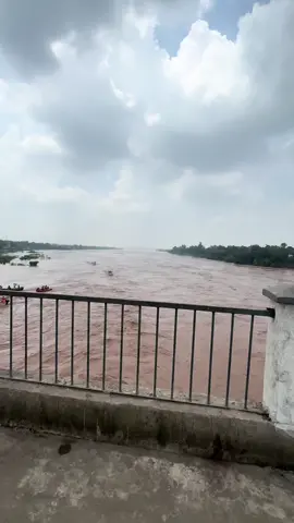 Ravi River Shahdara #ravi #lahorepakistan #foryoupage #trending #viralvideo 